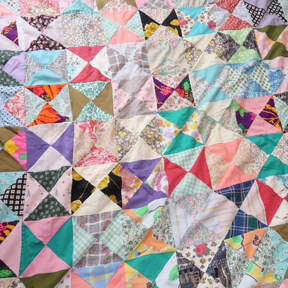 Vintage 70s Handmade Scrap Quilt Colorful Patchwork Triangle Pattern - Picture 2 of 6